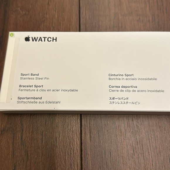 Genuine Apple Watch Band Leather 45mm series 8 - Picture 3 of 4